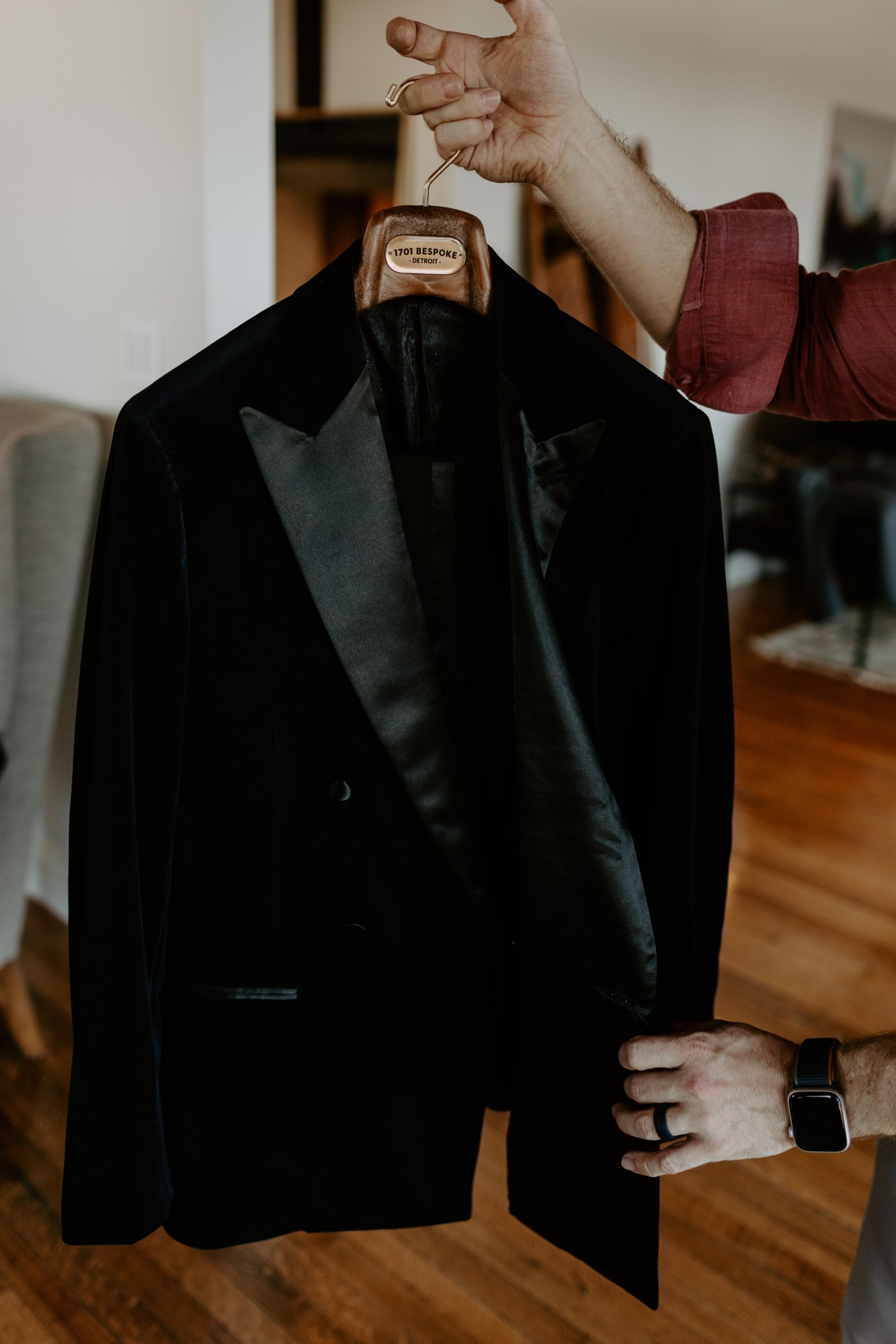 1701 Bespoke Italian Made to Measure Suits