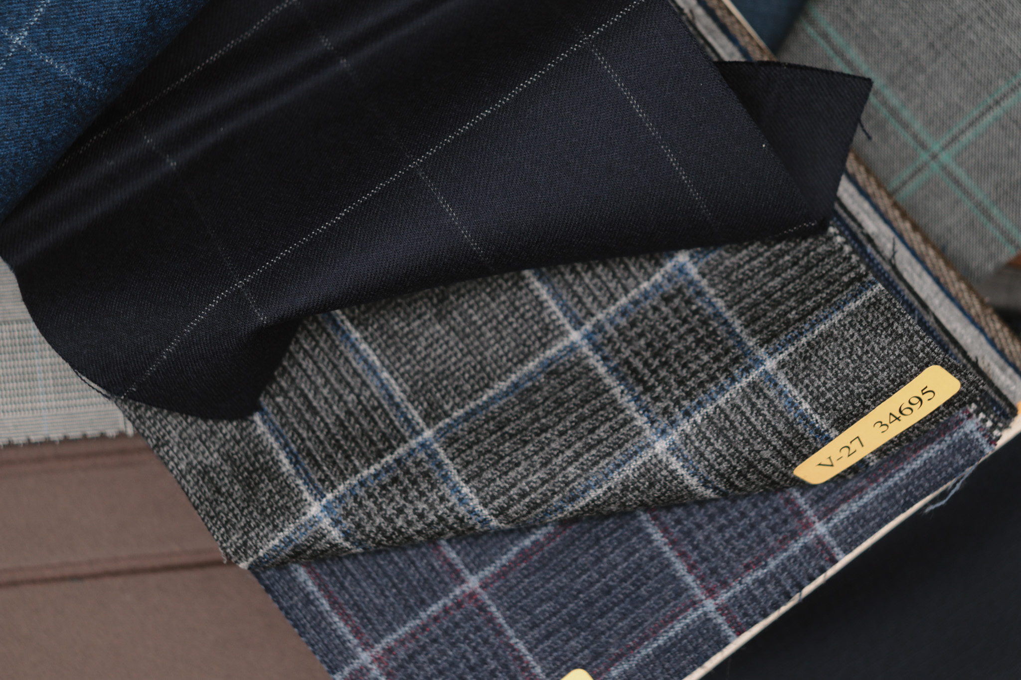 Is Picking Fabrics Hard? 1 Is Picking Fabrics Hard?